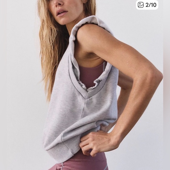 NEW Free People Movement Flutter Sleeve Sweatshirt Tank Heather Grey - Picture 2 of 9
